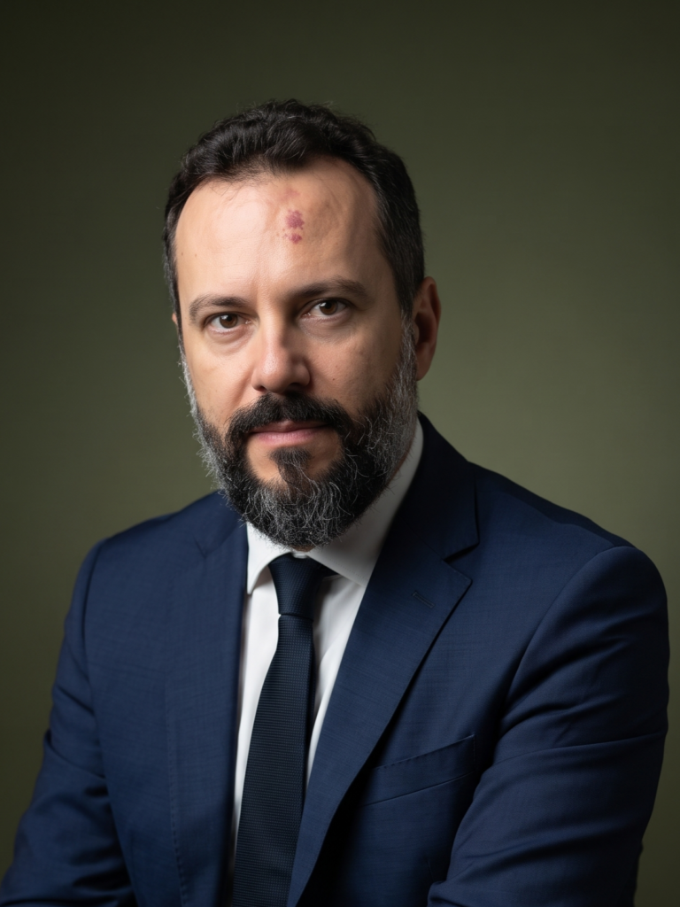QORA Director